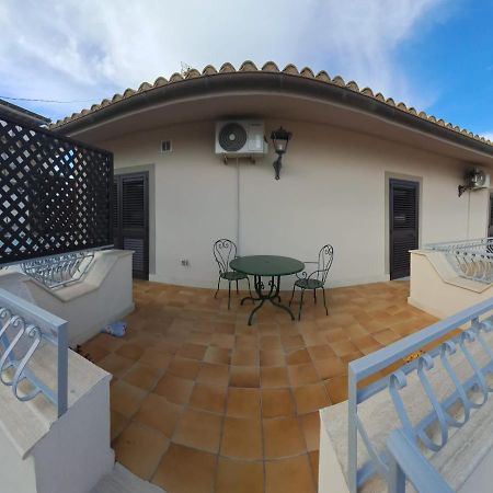 Casa Vacanze Villa Eolo อากริเจนโต ภายนอก รูปภาพ